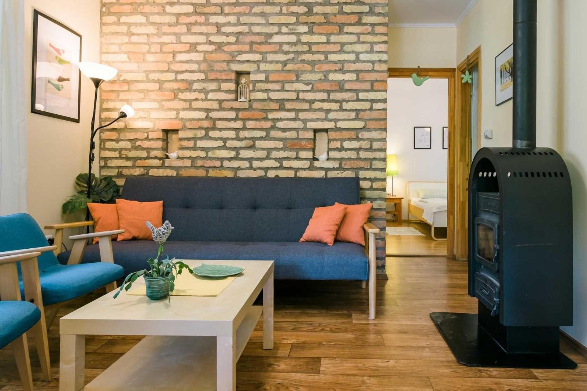 Toldi68 Apartmanhaz Кестхей Экстерьер фото