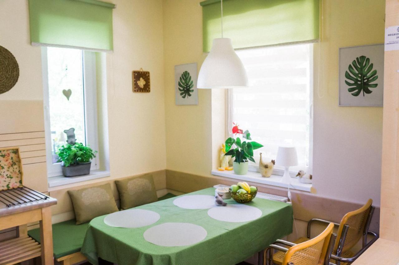 Toldi68 Apartmanhaz Кестхей Экстерьер фото